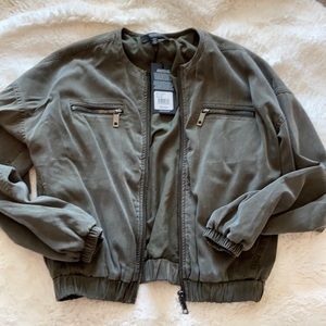 NWT Women’s xs olive bomber jacket - Hudson Brand